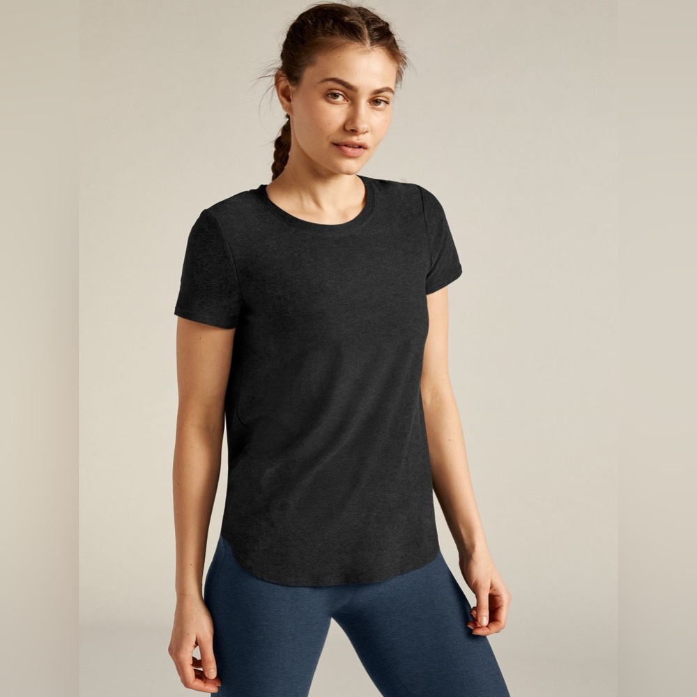NWT Beyond Yoga Featherweight On The Down Low Tee 1X Darkest Night
